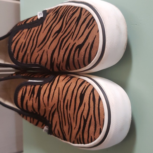 Vans Classic Slip-on Shoes Unisex Tiger Print Men's size 3.5 Women's size 5.0 - Picture 5 of 8